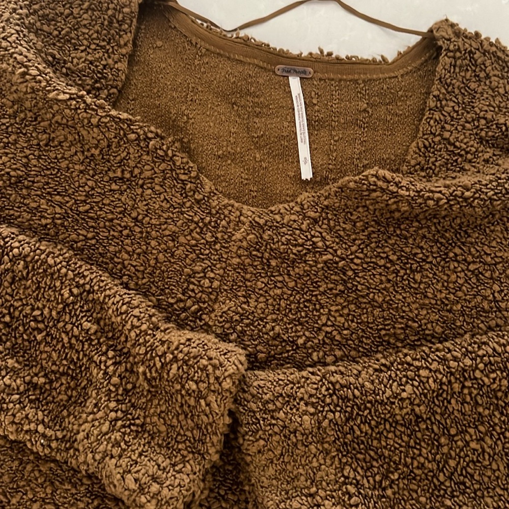 Textured cropped sweater